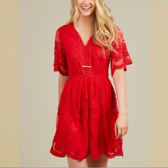 💃🏼Altar’d State Lace Dress - Picture 1 of 6
